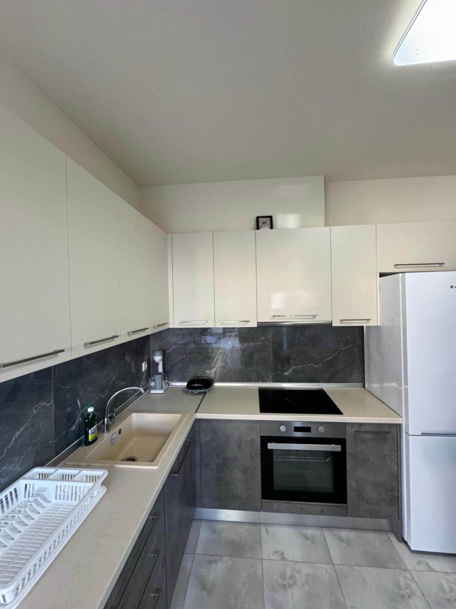 Adoniss Apartmentss Paralía Dionysíou Eksteriør bilde