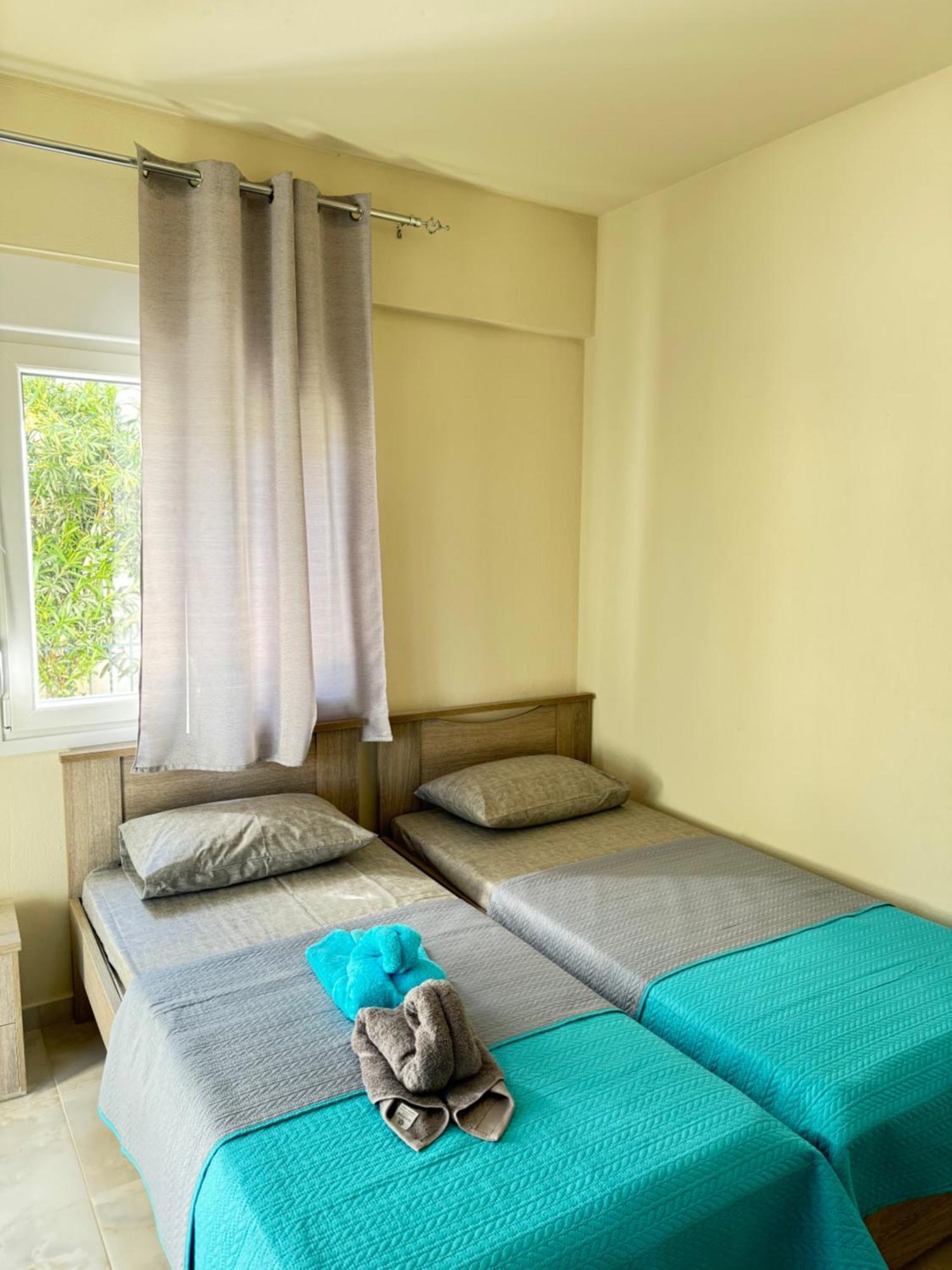 Adoniss Apartmentss Paralía Dionysíou Eksteriør bilde